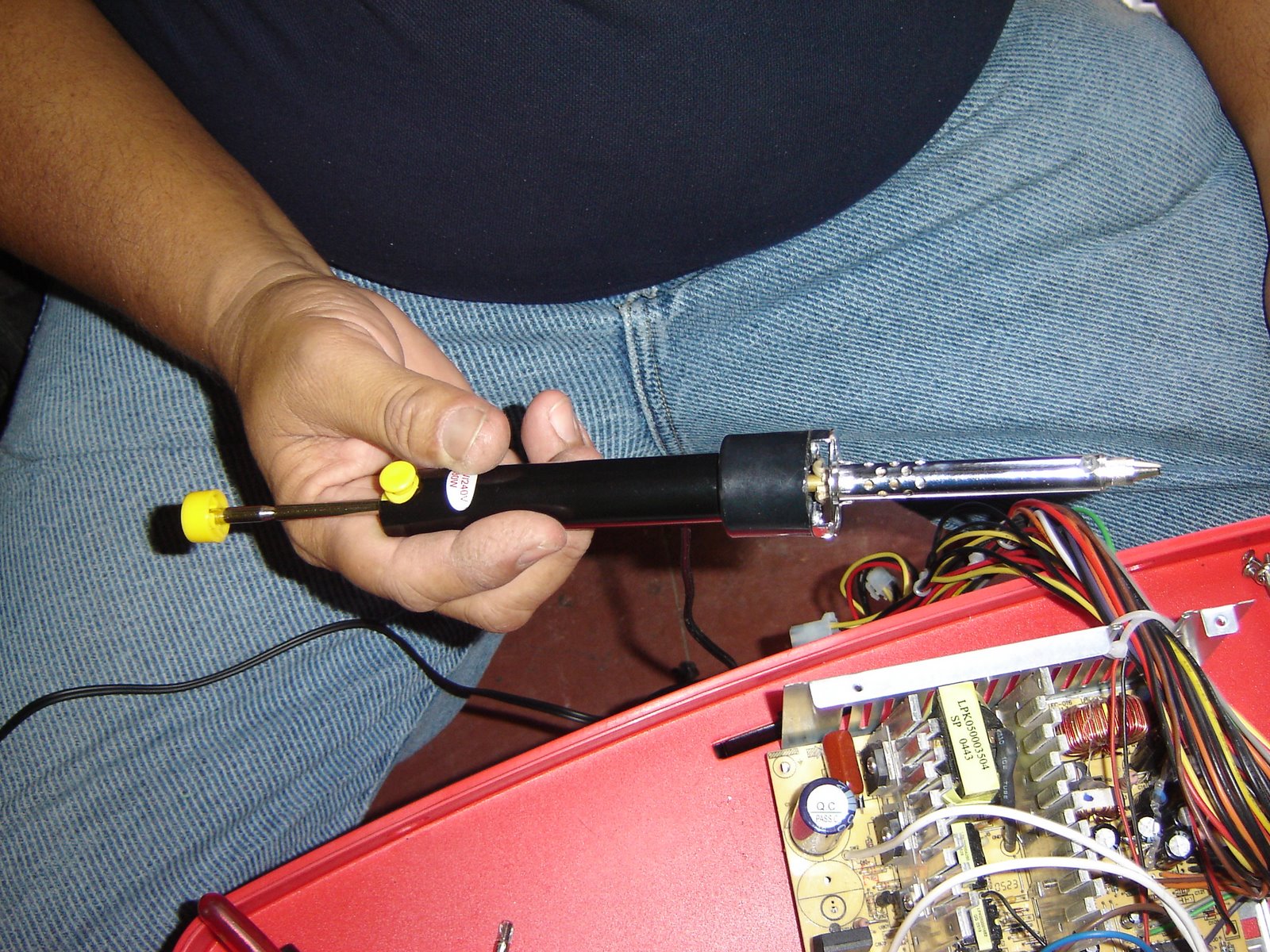 The tool to increase the hole